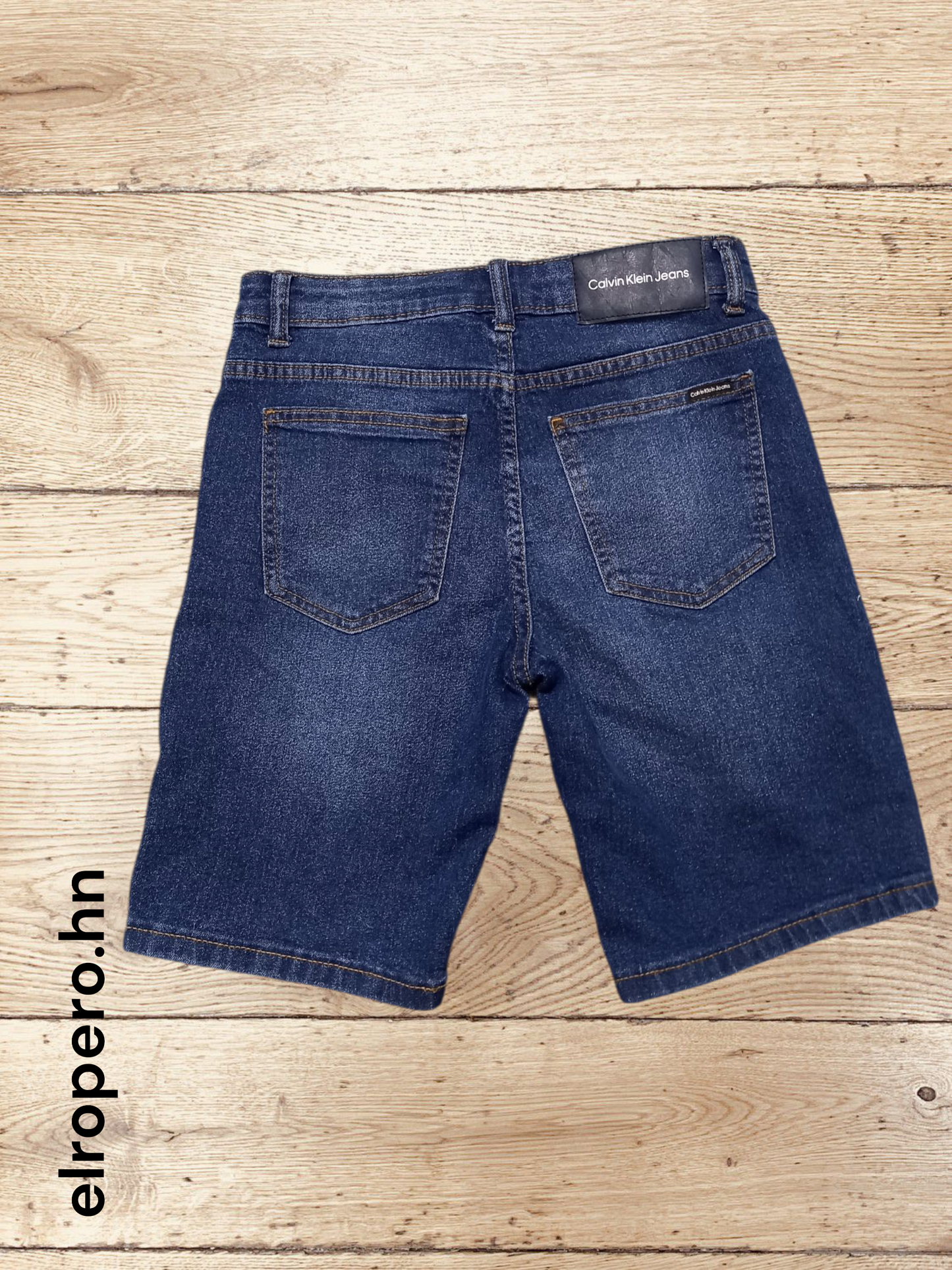 Short - CALVIN KLEIN - Talla 12